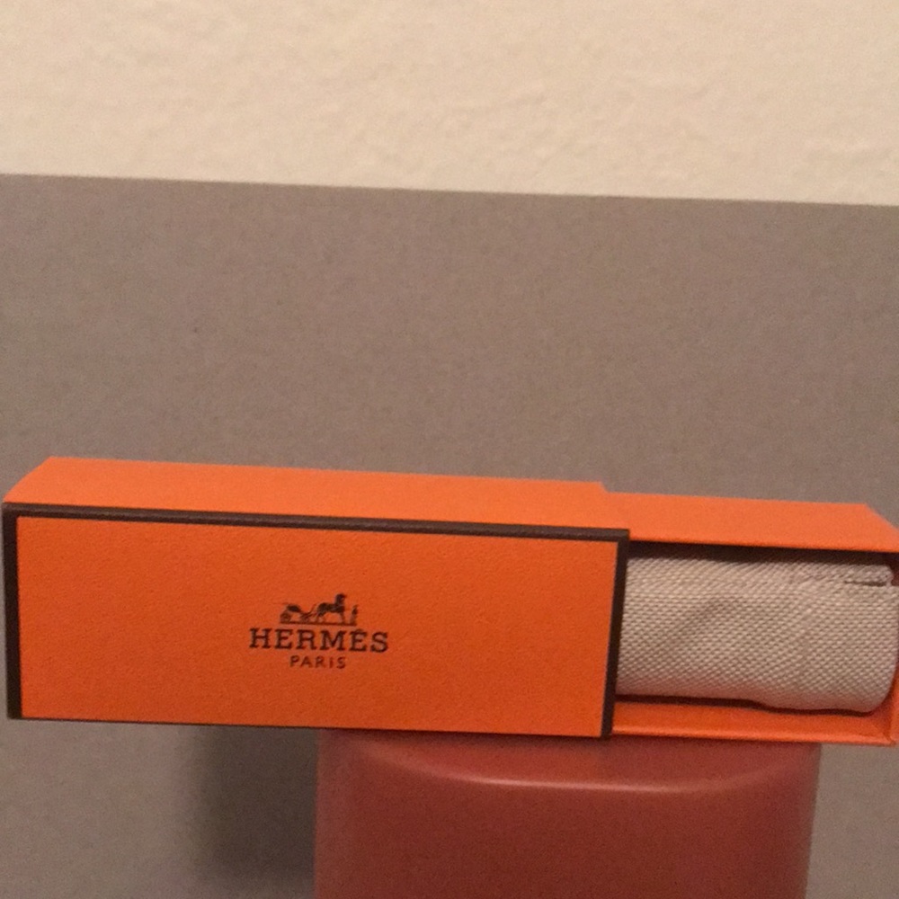 Envy alert! Last existing online of limited edition Hermes rouge Corail Fou 51 - Picture 10 of 10